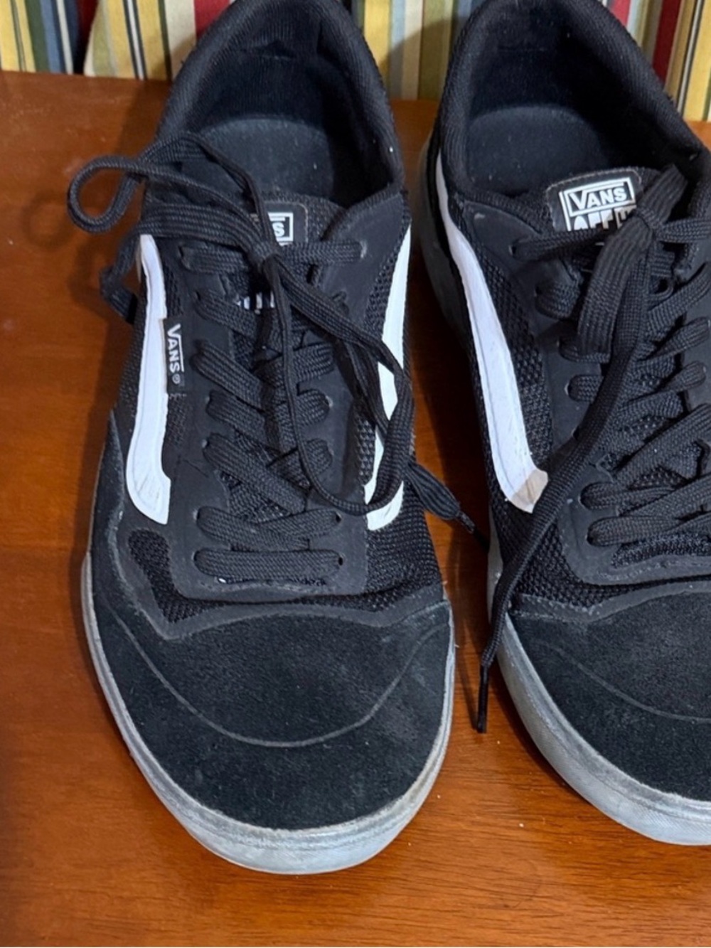 Rare Men’s Vans Men's A.V.E. Size 8 Classic Black and White Skateboarding Show - Picture 8 of 13